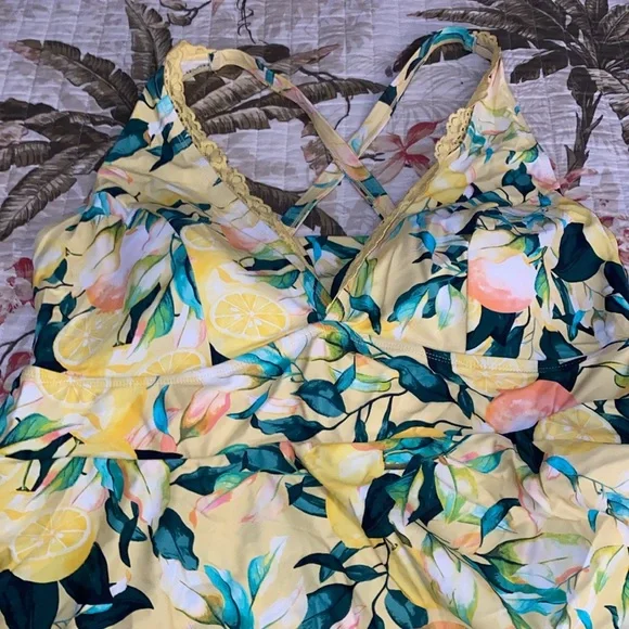 TORRID LEMON SWIMSUIT - Picture 5 of 7